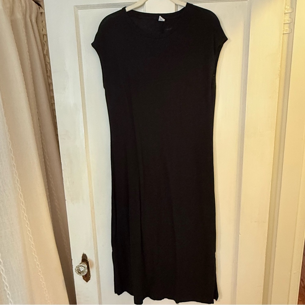Old Navy Black Cap Sleeve Midi Dress